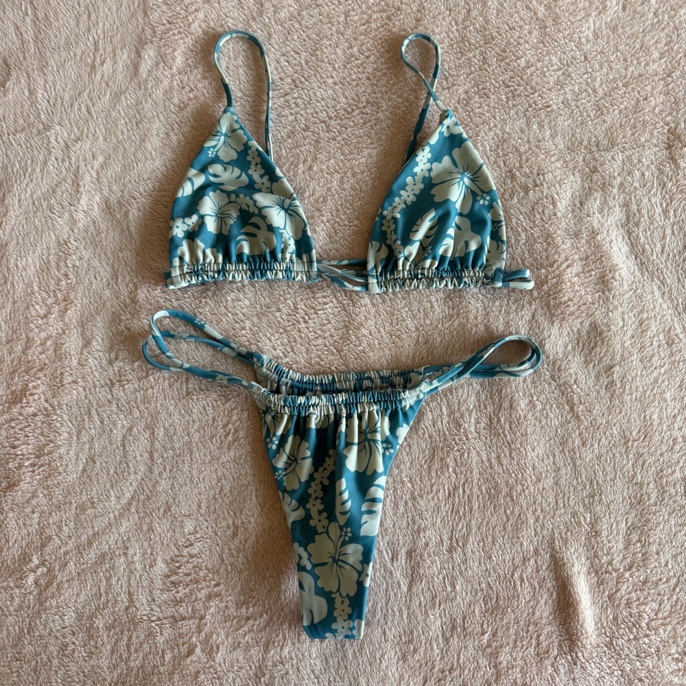Benoa Blue Hawaii Set